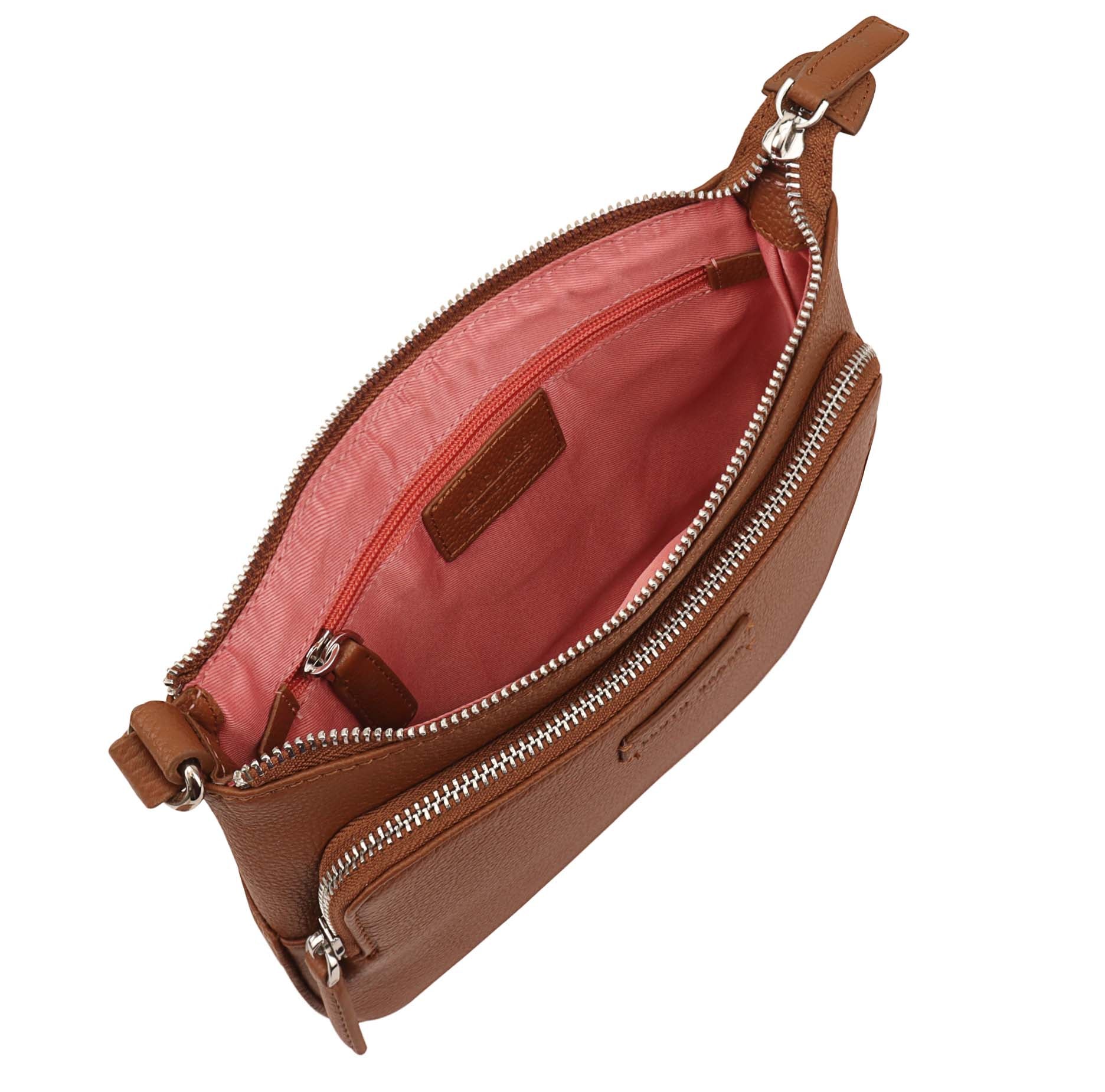 #Colour_Caramel Café