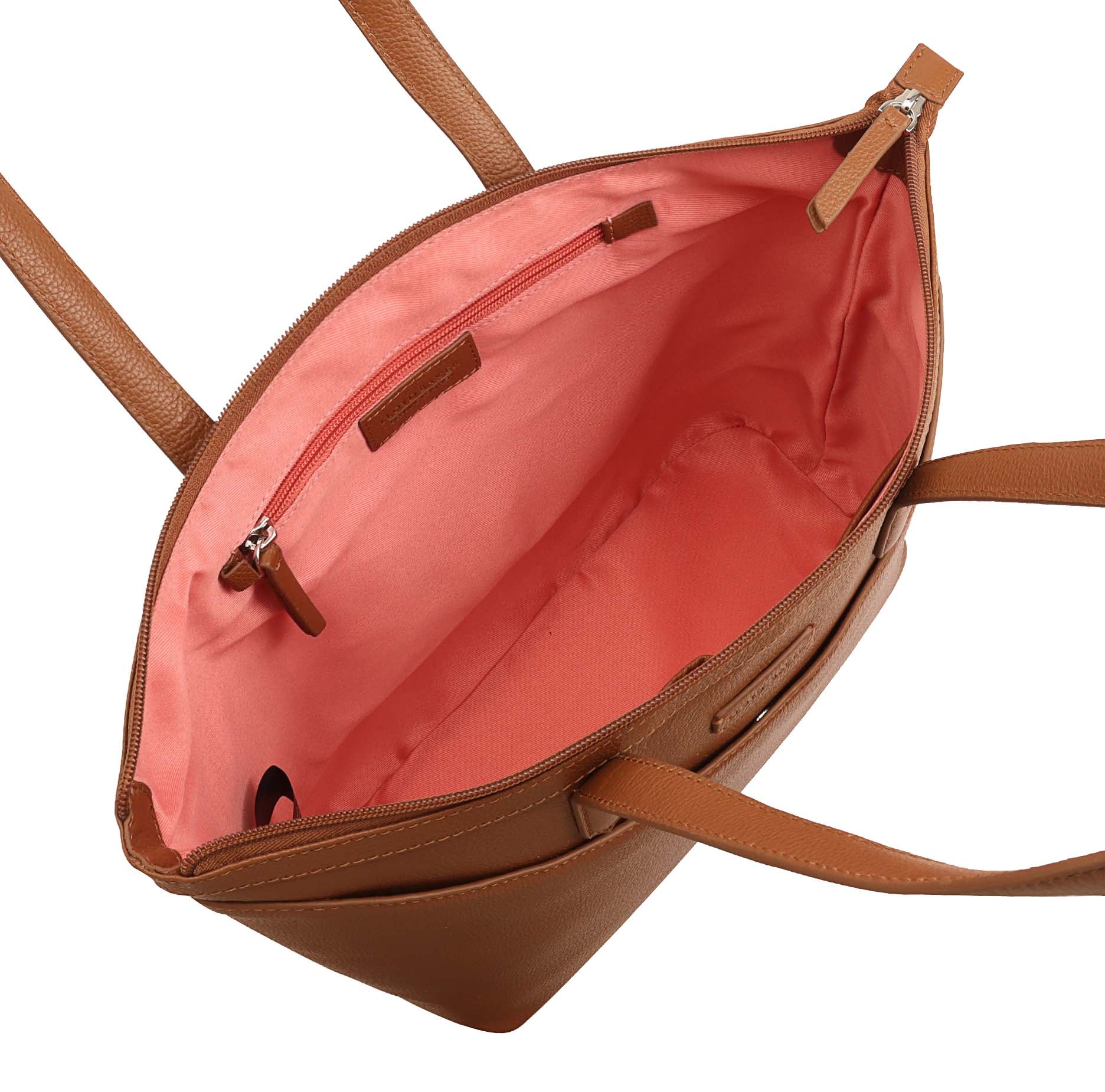 #Colour_Caramel Café