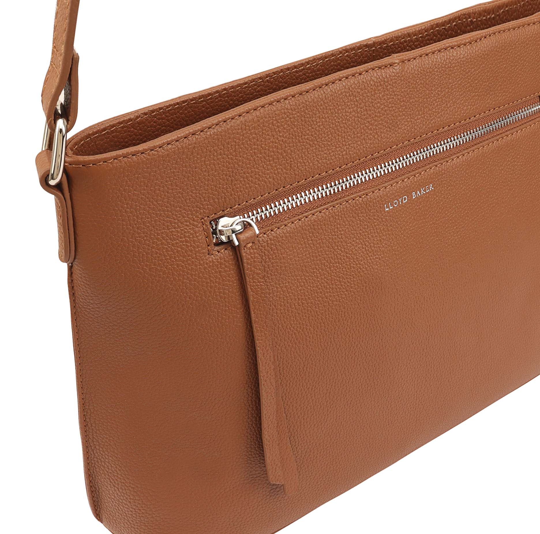 #Colour_Caramel Café