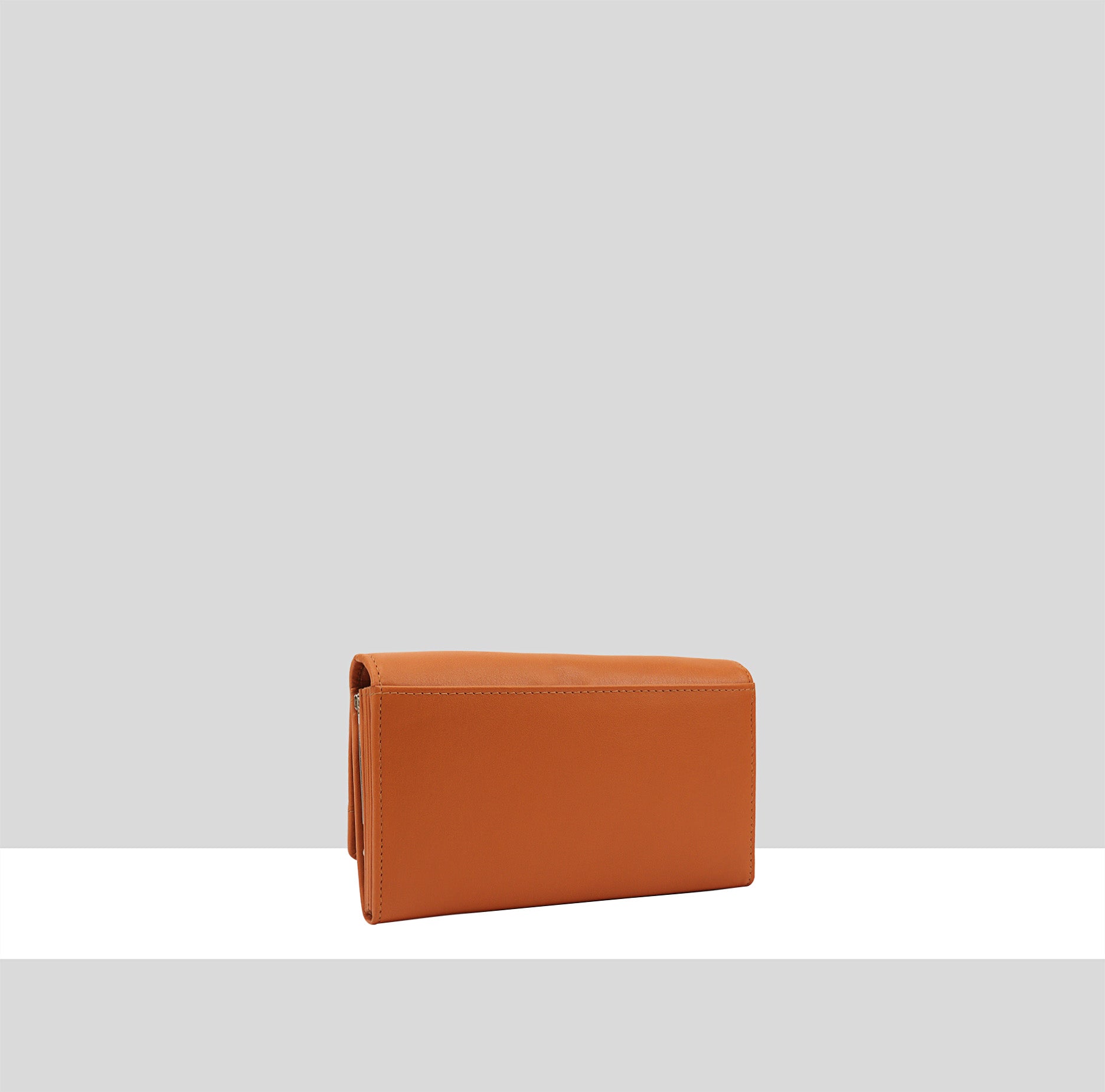 #Colour_Cognac