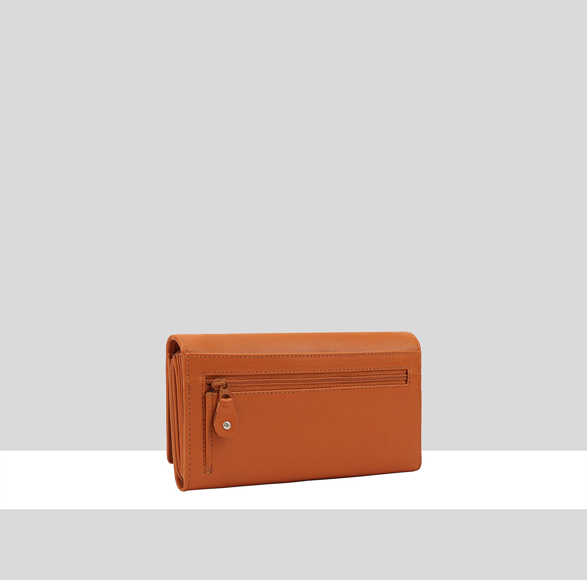 #Colour_Cognac