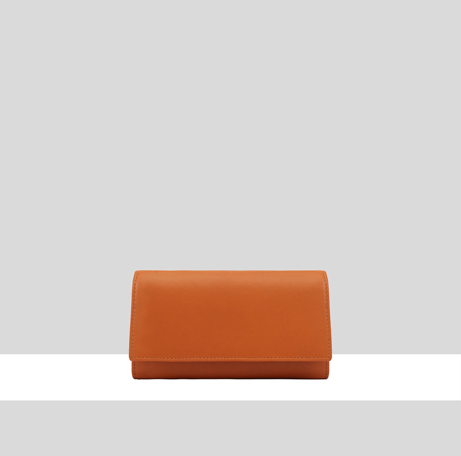 #Colour_Cognac