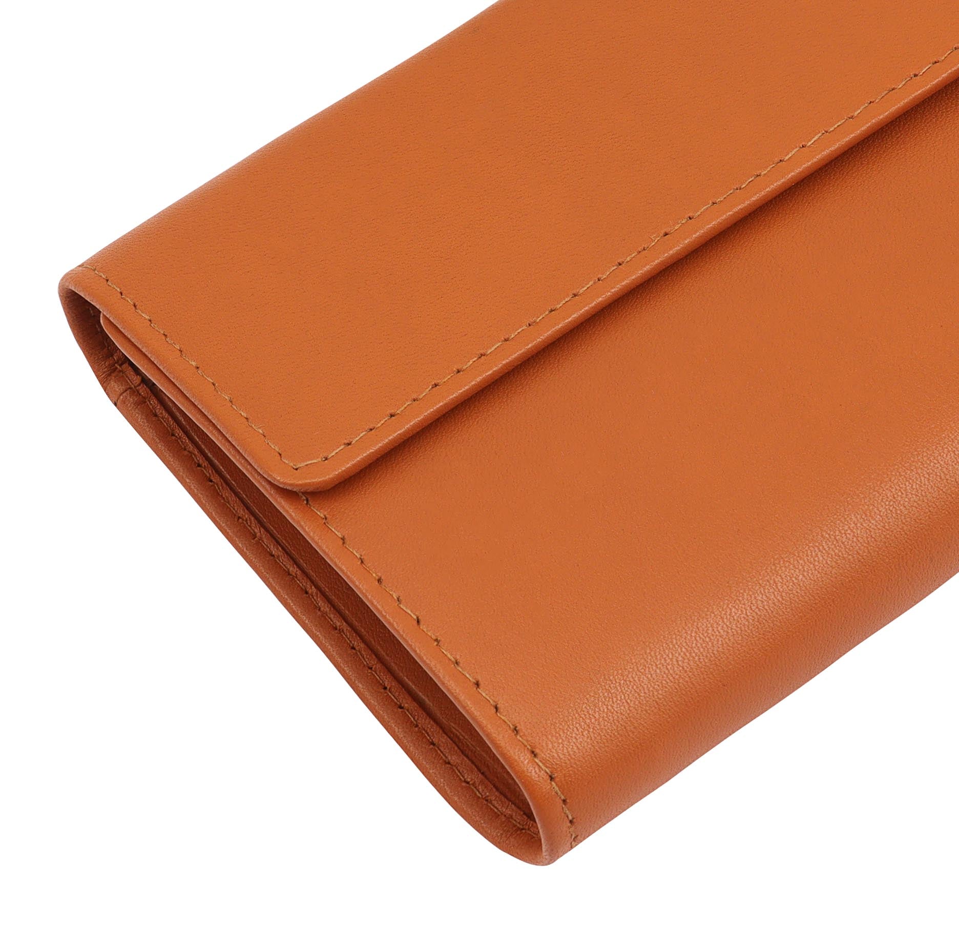 #Colour_Cognac